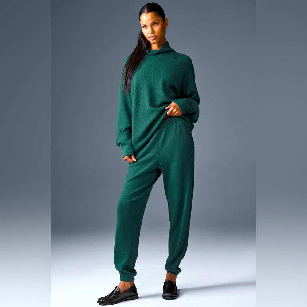 ALO Yoga Waffle Weekend Escape Jogger Ivy Green Sweatpants Joggers Lounge